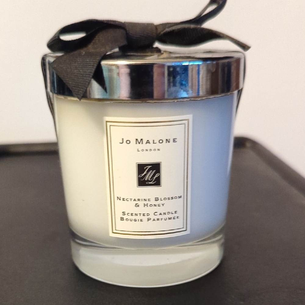 Jo Malone White Candle with Black Bow and Silver Lid
